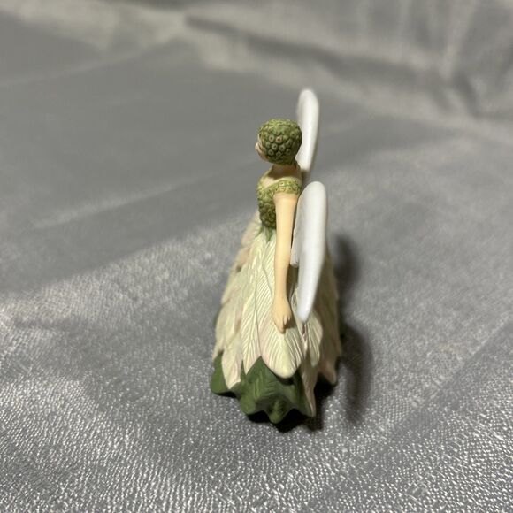 Vtg Hallmark Beautiful Angel Miniature Porcelain Tree Topper GreenWhite 2003 - Picture 4 of 10